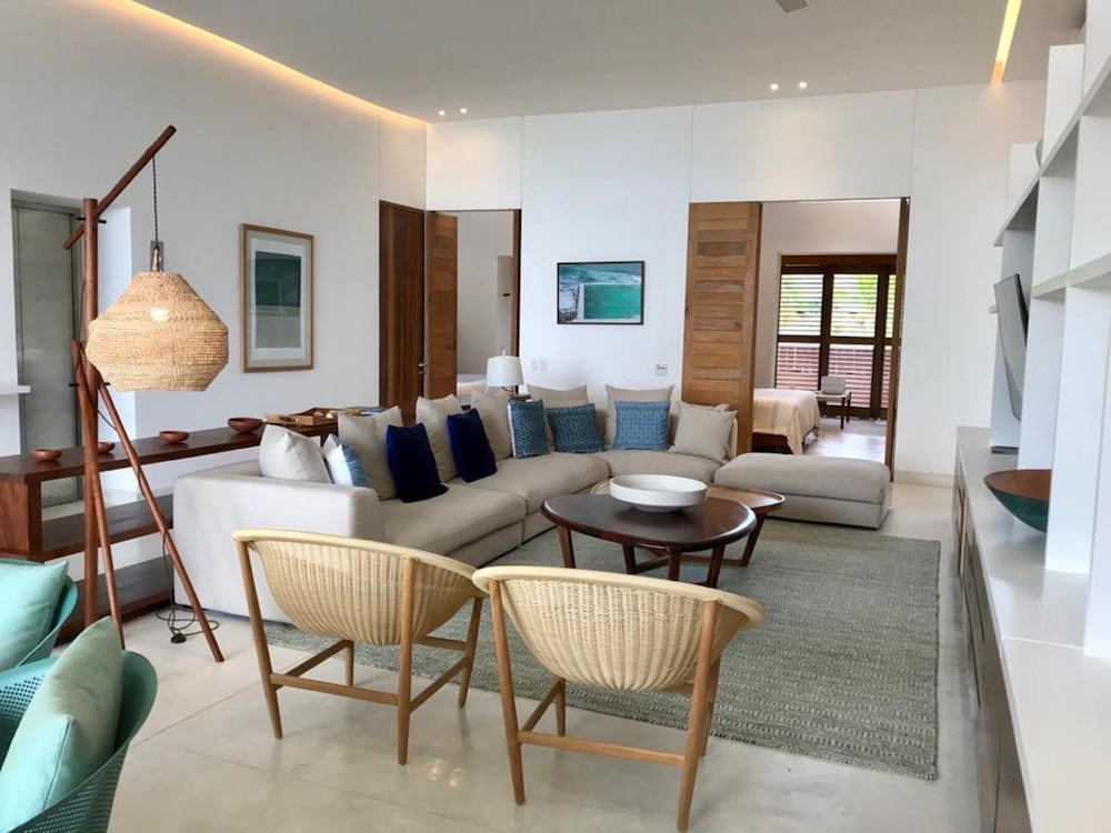 El Careyes Club & Residences
