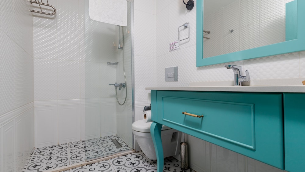 Avlu Alacati Butik Otel - Image 42