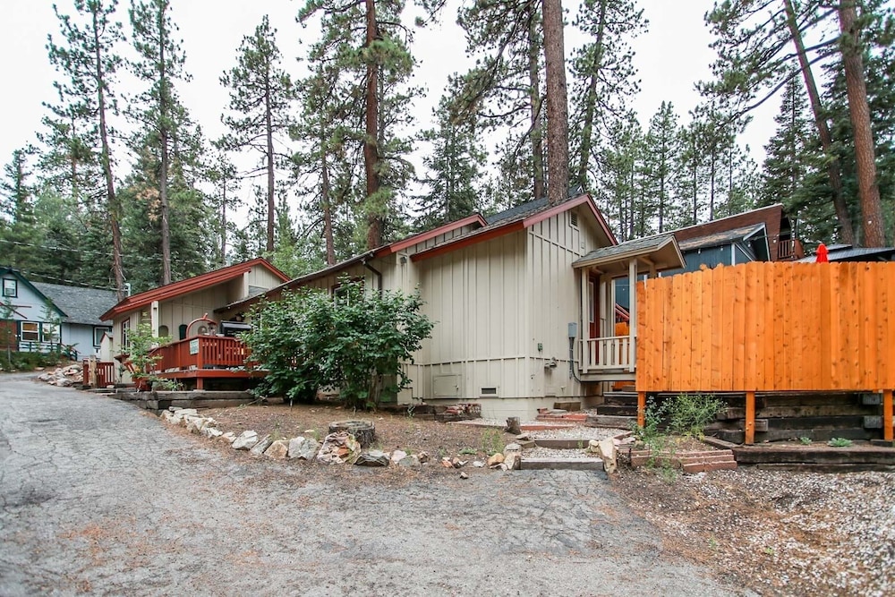 Bear Mountain Escape 2 Bedroom Apts by RedAwning