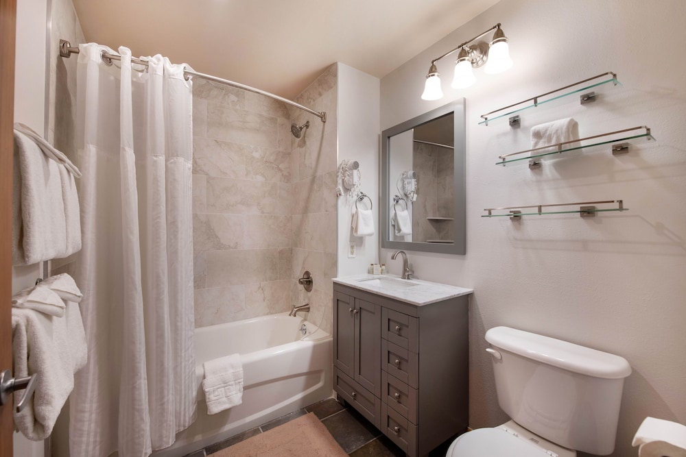 Two Bedroom Condos at Zephyr Mountain Lodge - Winter Park CO