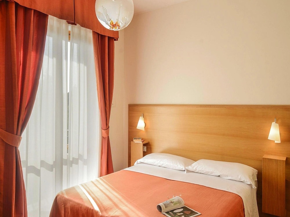 Apartment in Pietra Ligure photo 4