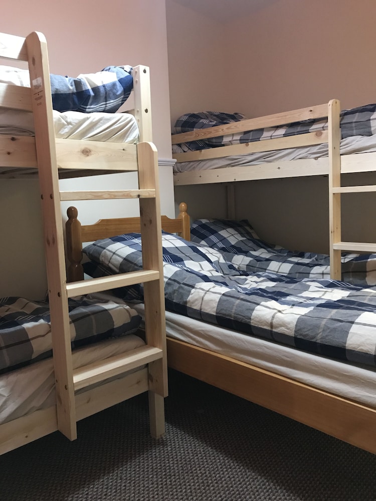 No 8 Apartments