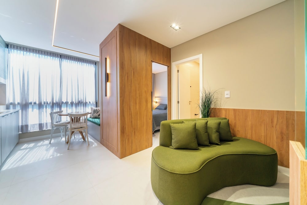 Apartamento alto padrão com piscina
