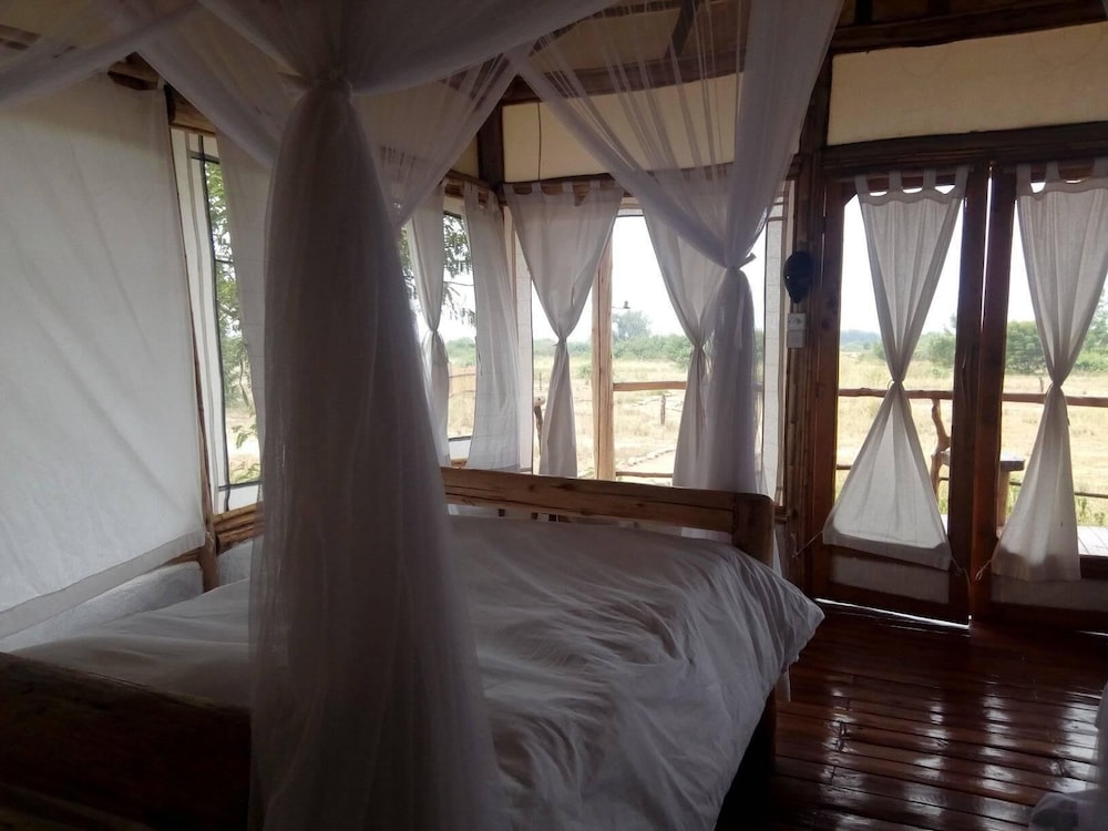 Kazinga Wilderness Safari Camp view 4