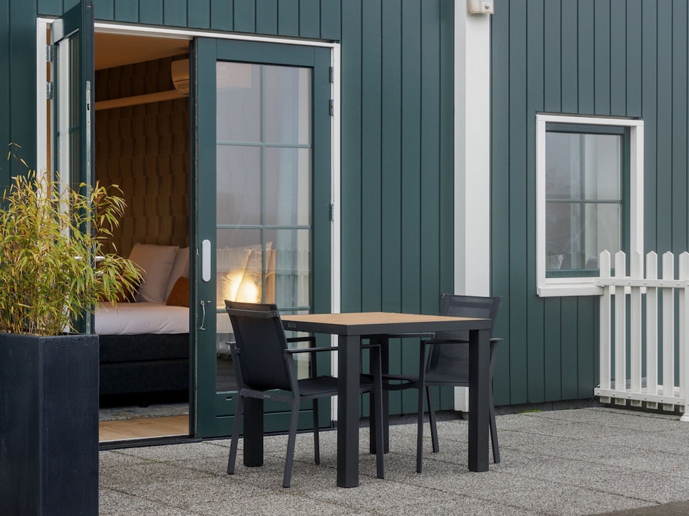 Nice Hotel Room Only 1 km From Volendam Centre, photo 22