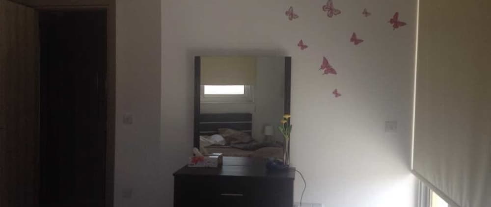 Niro Apartments