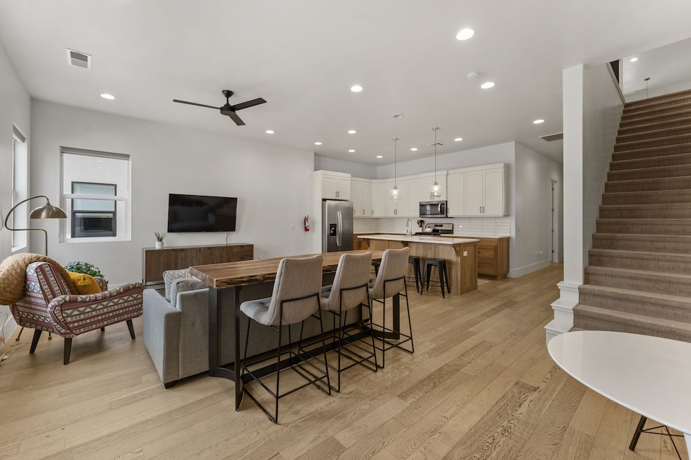 Villa #12 At Bloomington Country Club 4 Bedroom Townhouse