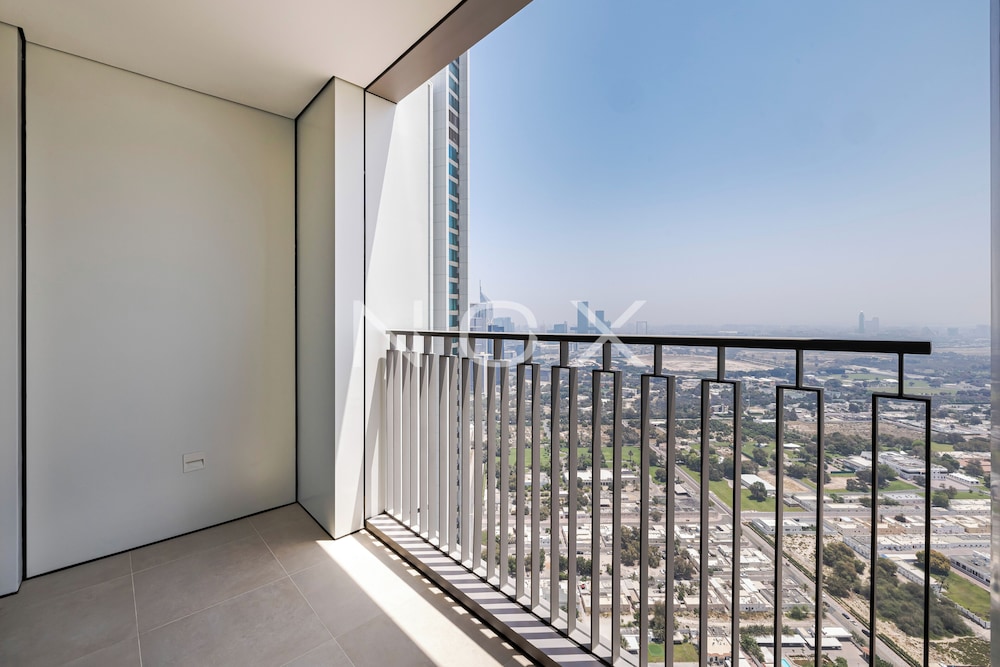 Elegant 1BR Downtown Views 2 T3