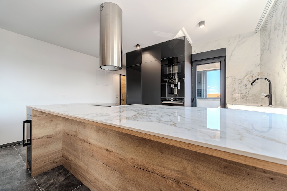 Penthouse Adela