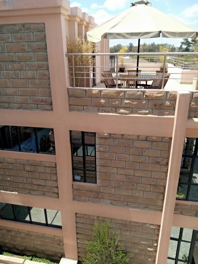 Lux Suites Samora Villas Athiriver
