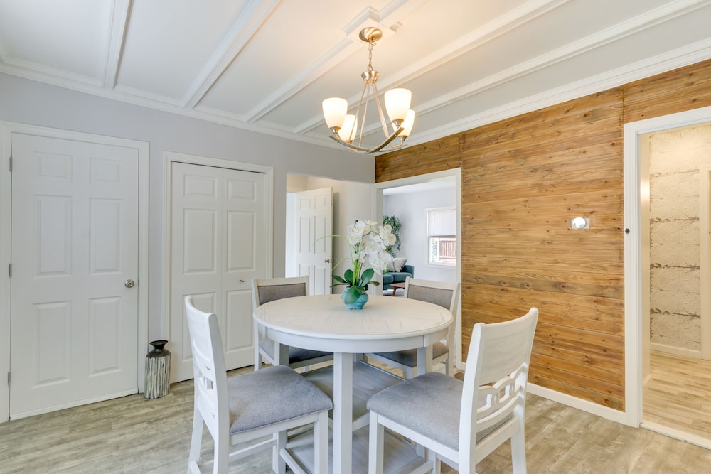 Pet-friendly Connecticut Retreat Near Golfing! - Property Image 10