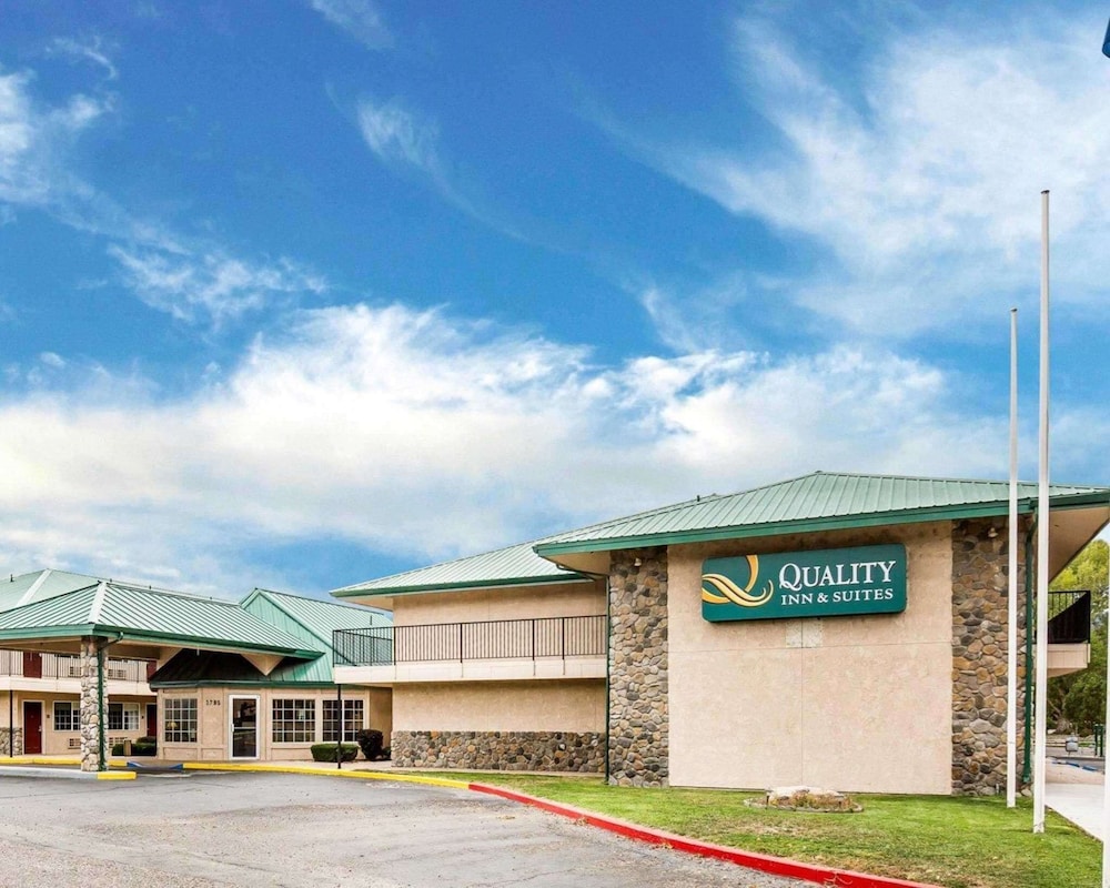 Quality Inn Suites Minden - Property Image 16