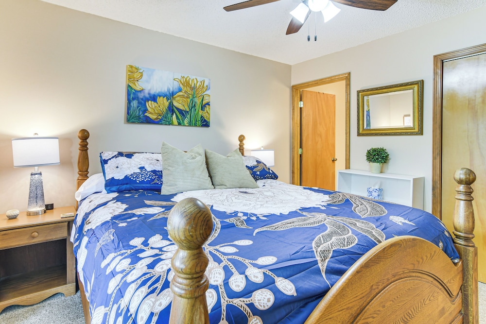 2 Mi to Silver Dollar City: Inviting Family Escape