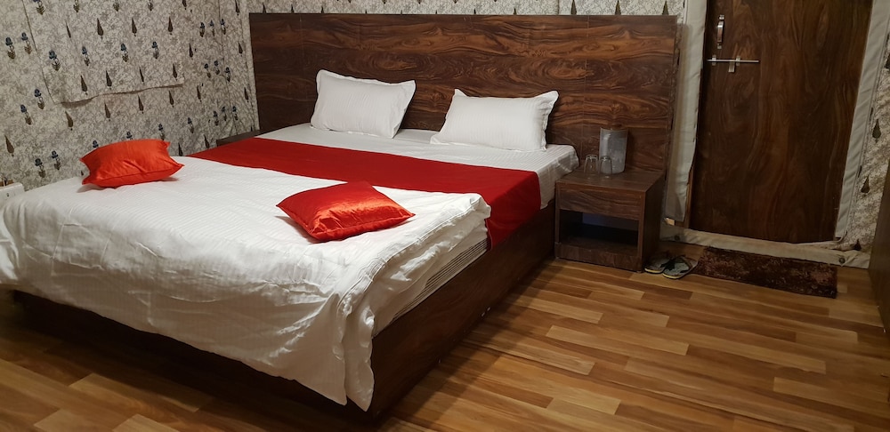 Satpura Adventure Resort & Camping view 5