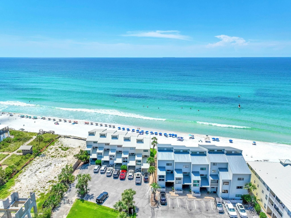 Blue Mountain Beach Villas 5A