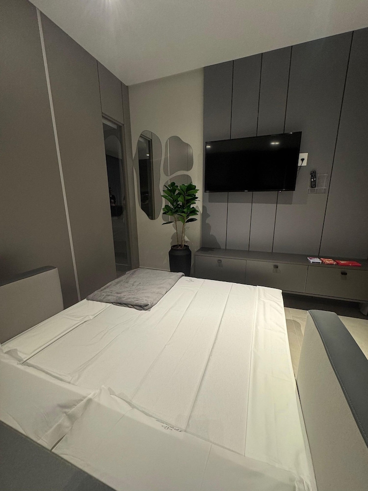 Elegance Residence