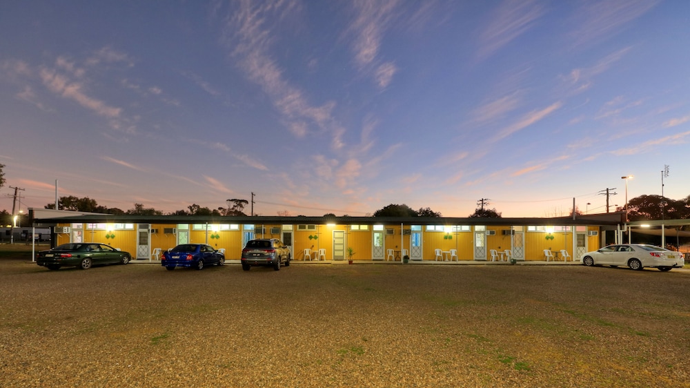 Bushmans Motor Inn