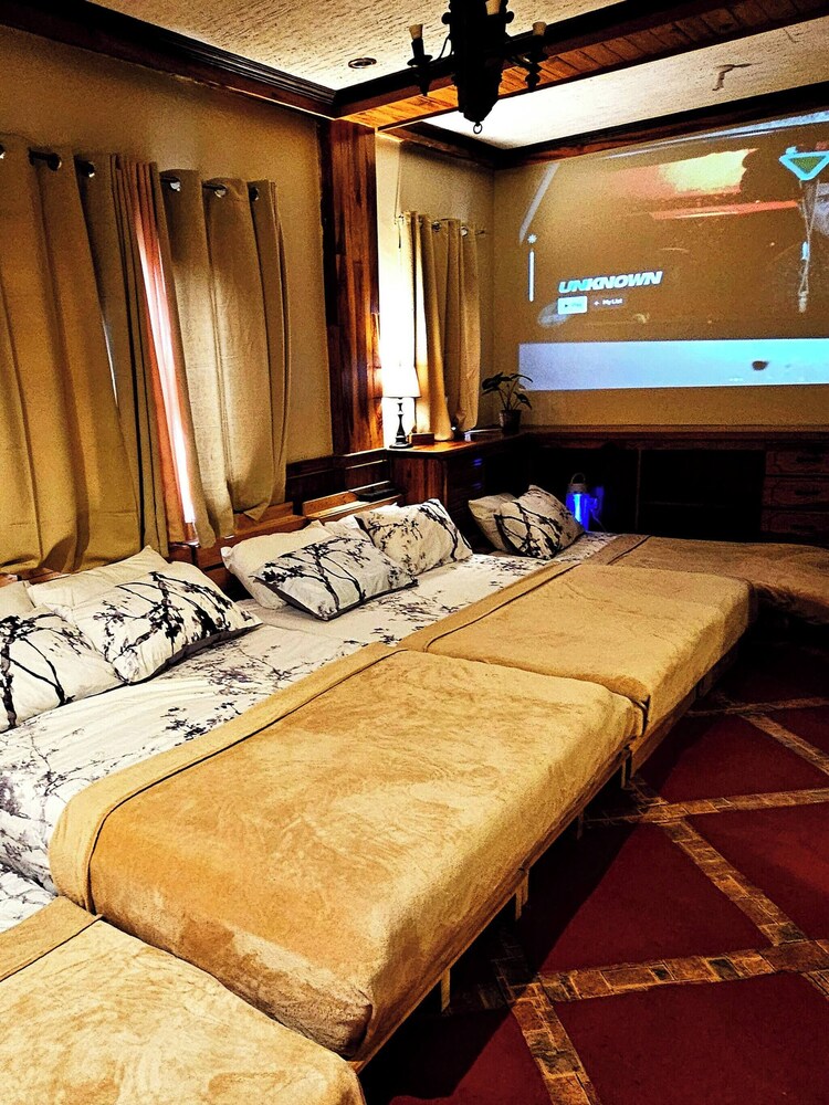 Room-prime Family Masters Room GF in Cam