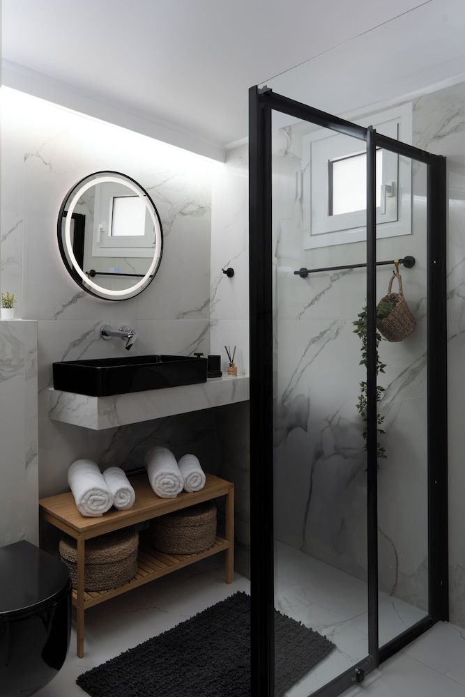 Koukaki Golden Lofts