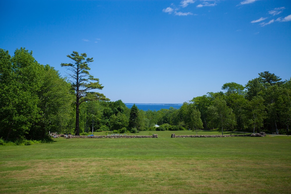 Glenmoor By the Sea