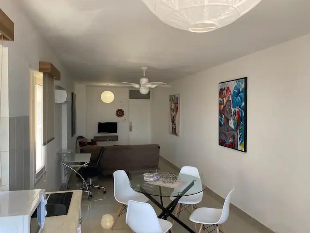 LARNACA BAY SUITES