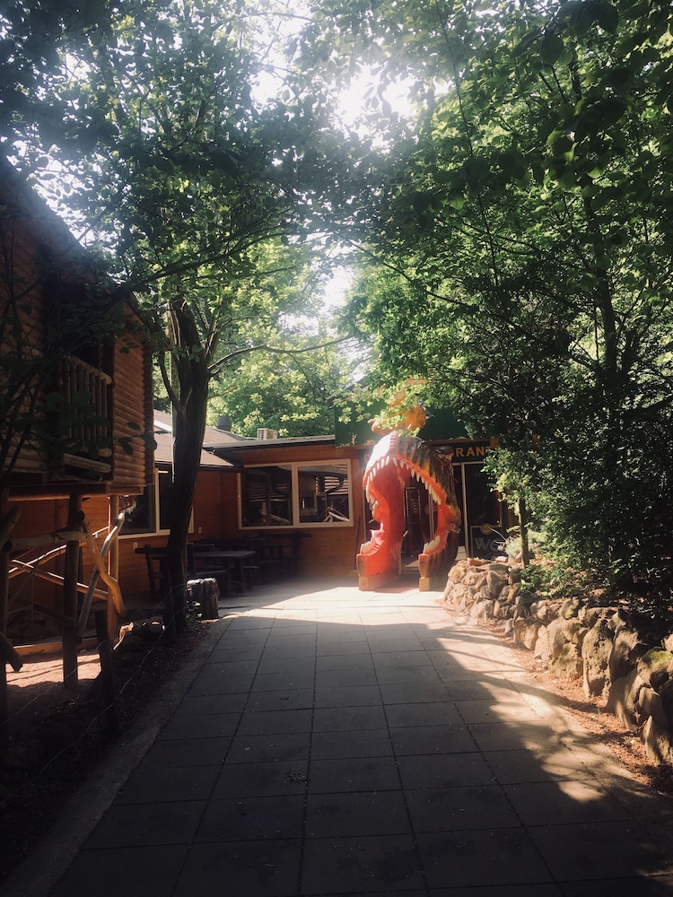 Baumhotel Styrassic Park