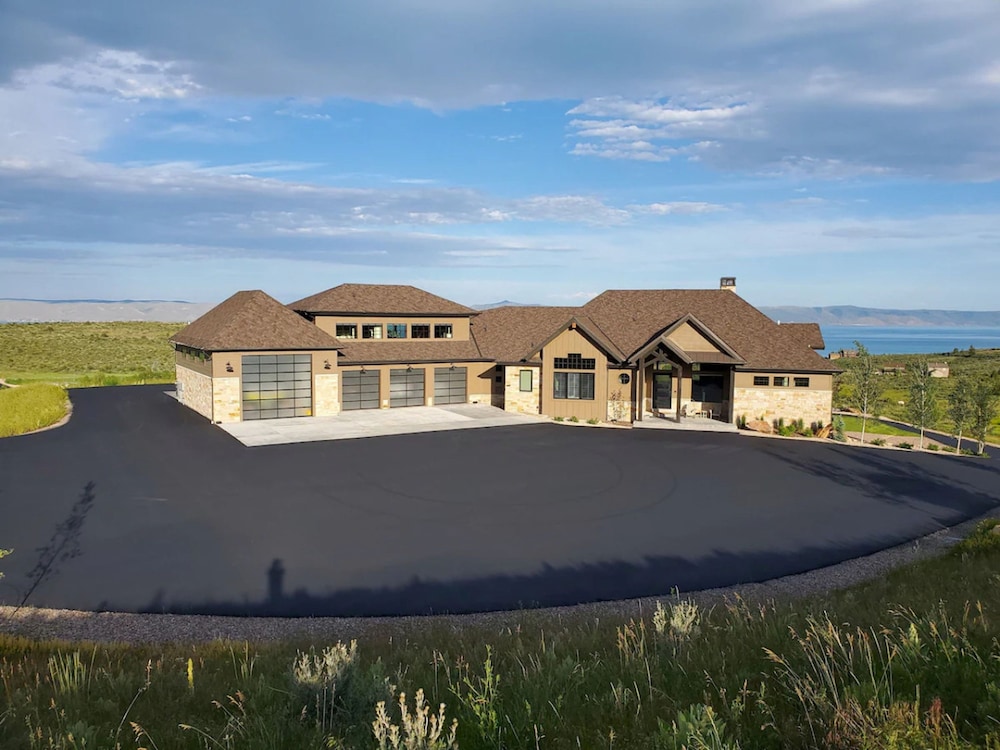 Glenn Haven Luxury Large Group Getaway Sleeps 60