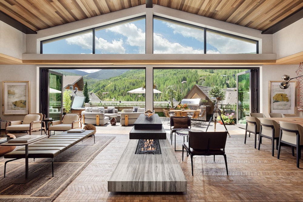 Hotel Four Seasons Resort Vail - Image 1