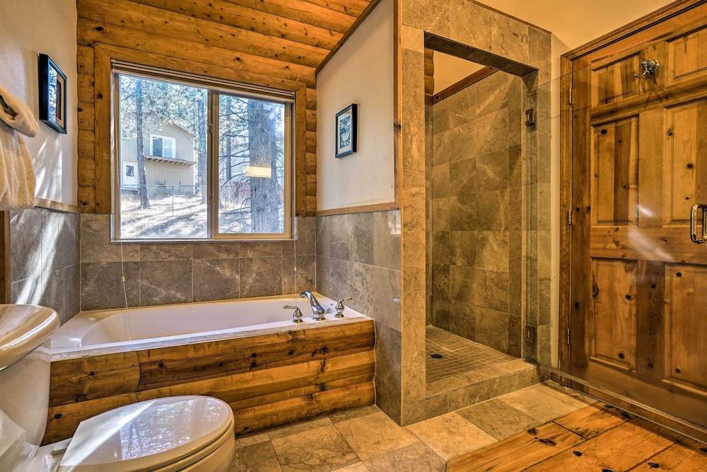 Lake Tahoe Vacations - South Lake Tahoe Vacation Rental w/ Indoor Pool - Property Image 18