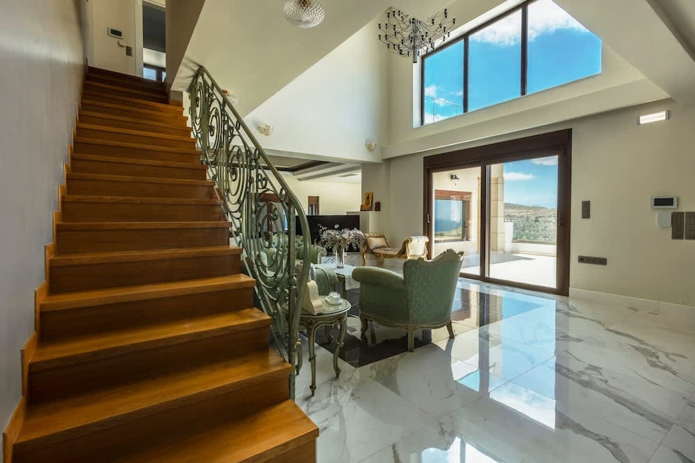 Villa Haria - Lux Villa With Private Pool in Crete
