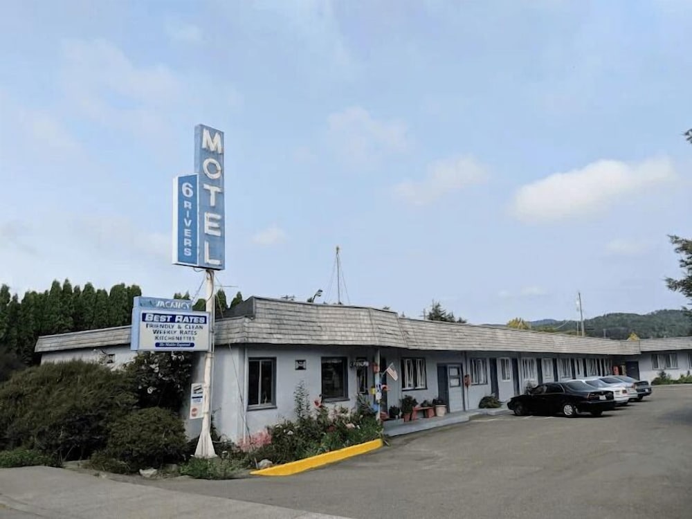 6 Rivers Motel Fortuna near Hwy 101