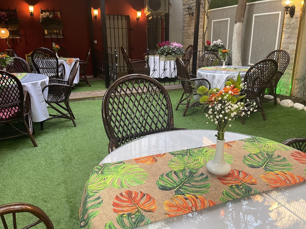 Moda Suit - Image 15