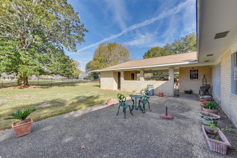 Baton Rouge Retreat w/ Private Patio! view 5