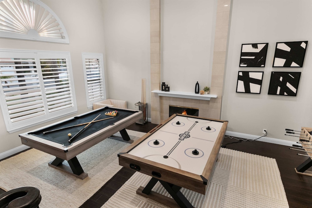 Luxury Pool Home w Theater Games Mountain View