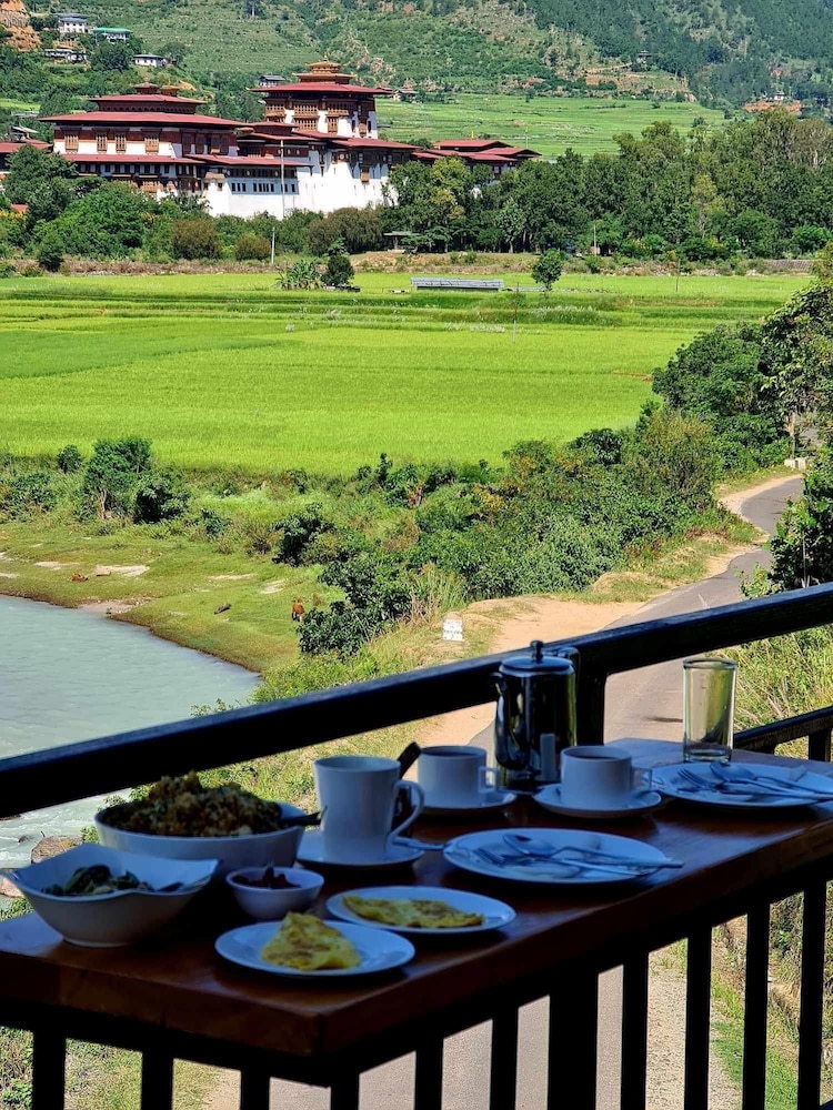 Spirit Village Lodge