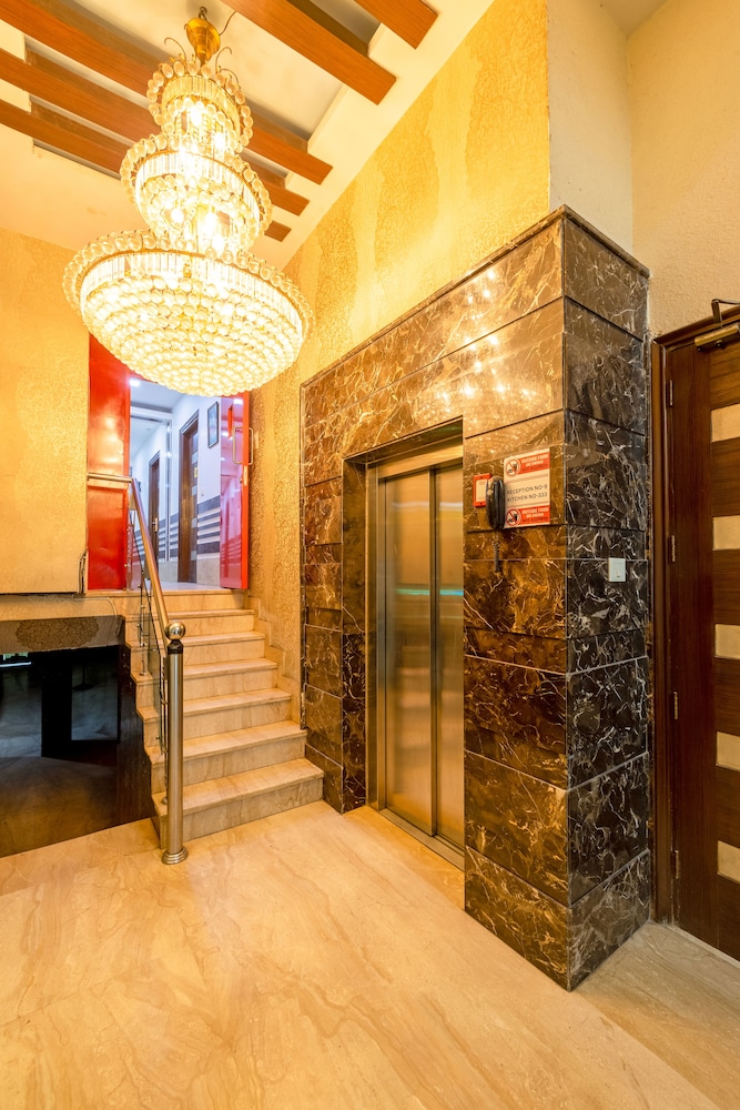 Hotel Downtown by Quadis - East of Kailash