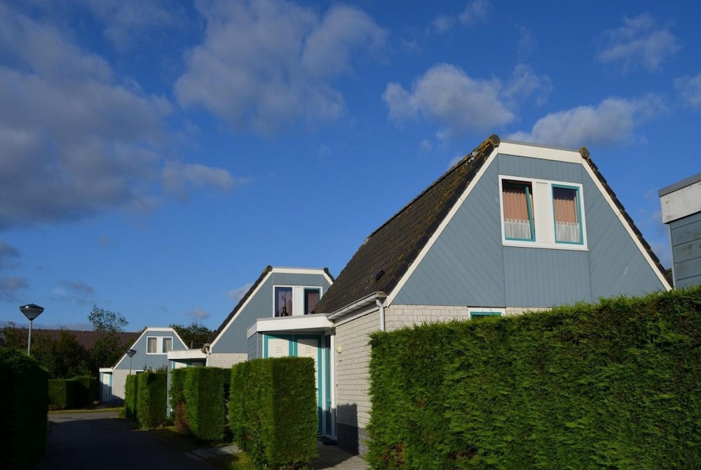 Bungalow for 6 People, Near the Beach