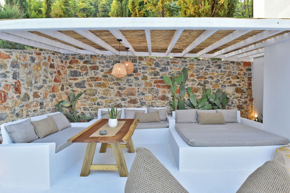 Natura Luxury Villas
