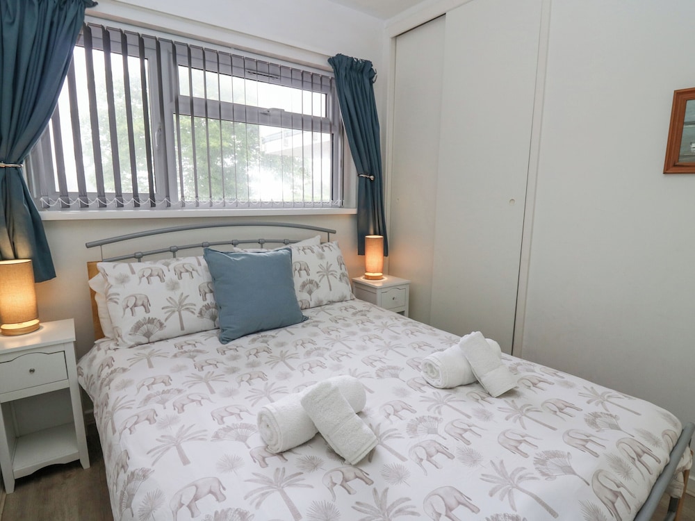 14 Coedrath Park