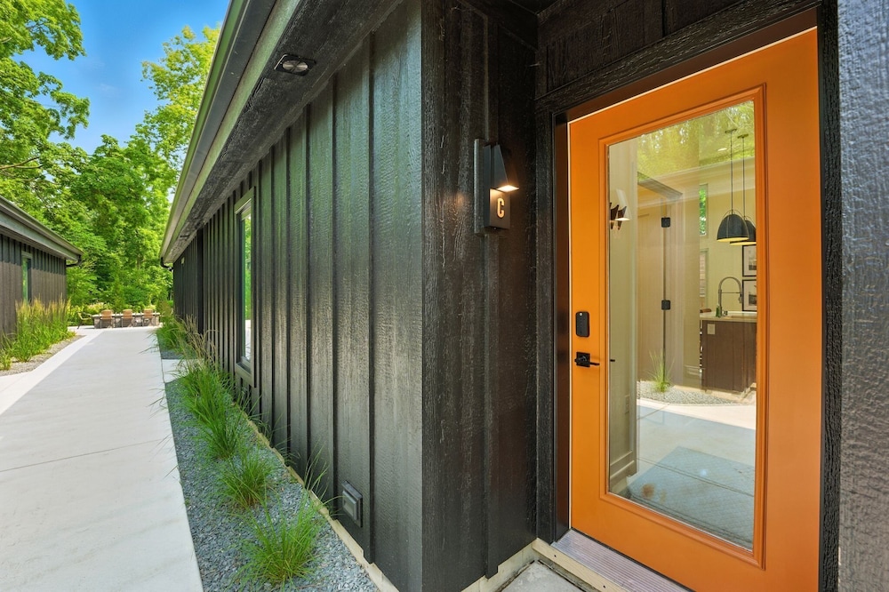 500 House - Unit C 1 Bedroom Townhouse