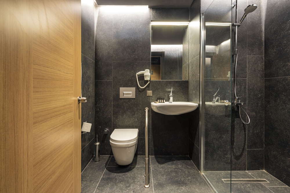 Marius Otel - Image 46