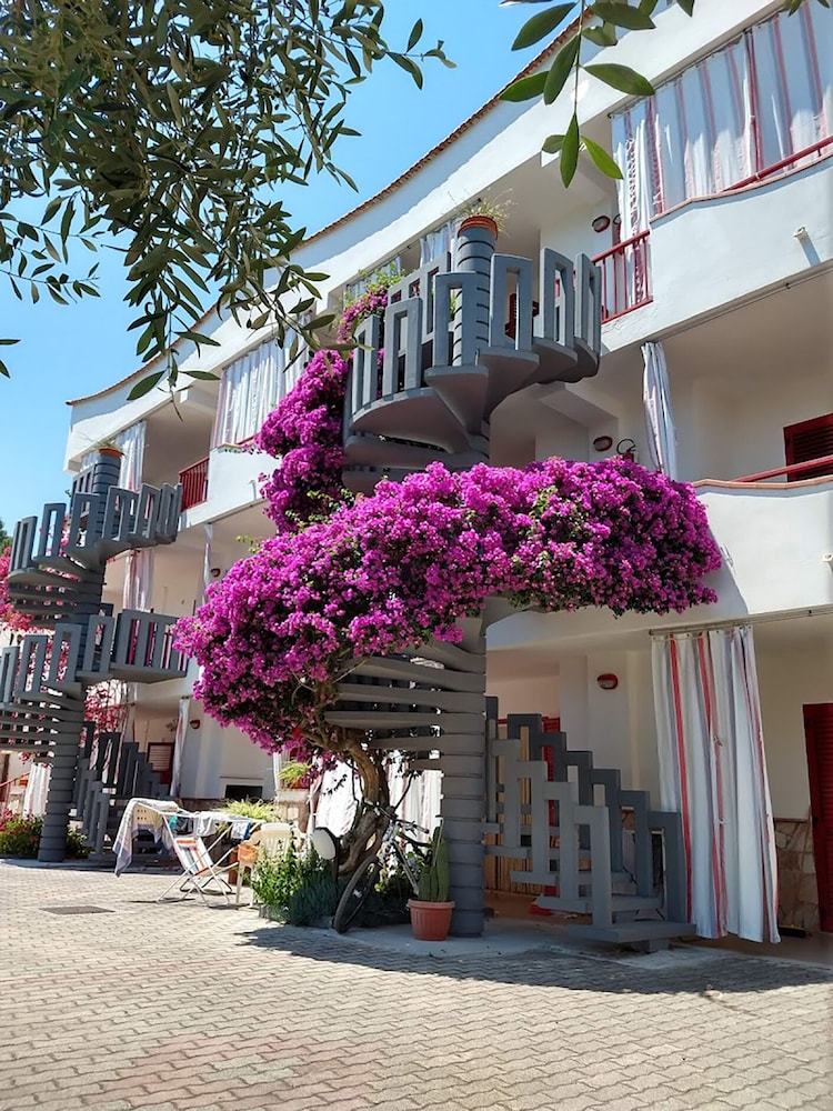 RESIDENCE JOLLY