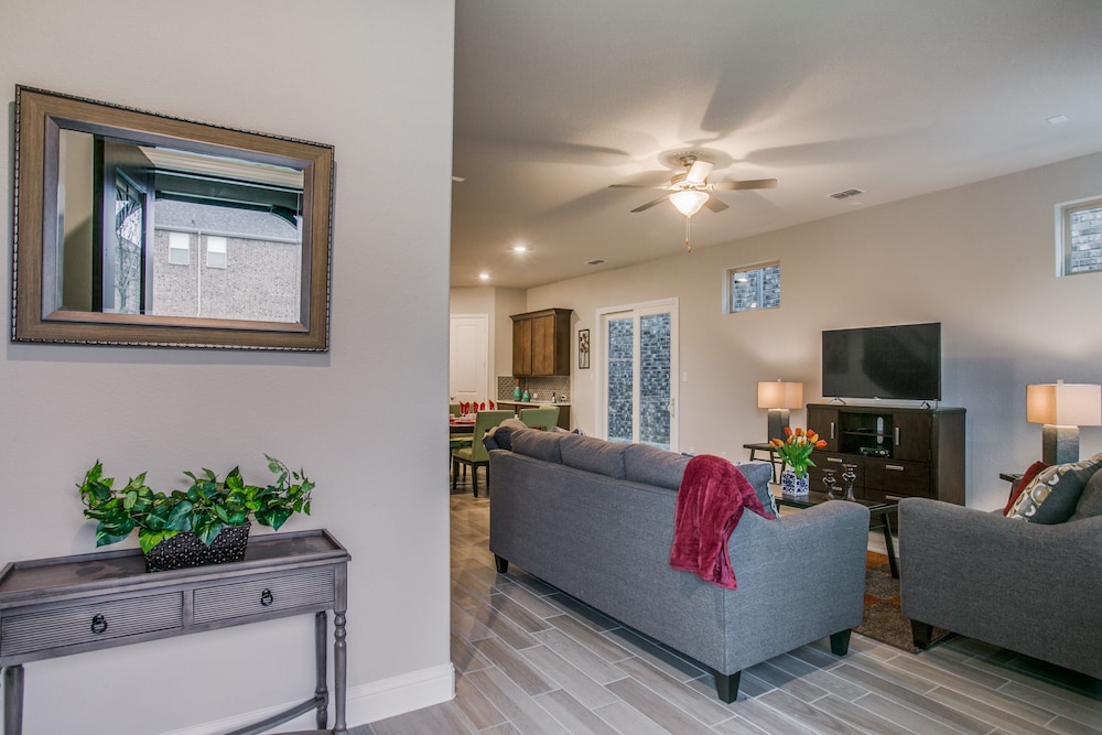 Dallas / Fort Worth Vacations - Beautiful furnished 3 bedroom Allen Home - Property Image 2