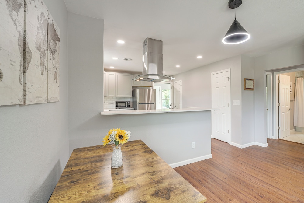 Newly Renovated Unit Near Dtwn Tulsa & Hospitals!