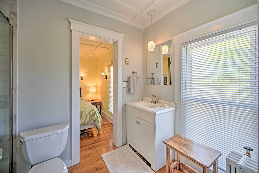 Home w/ Patio, 2 Blocks to St. Lawrence River - Property Image 9