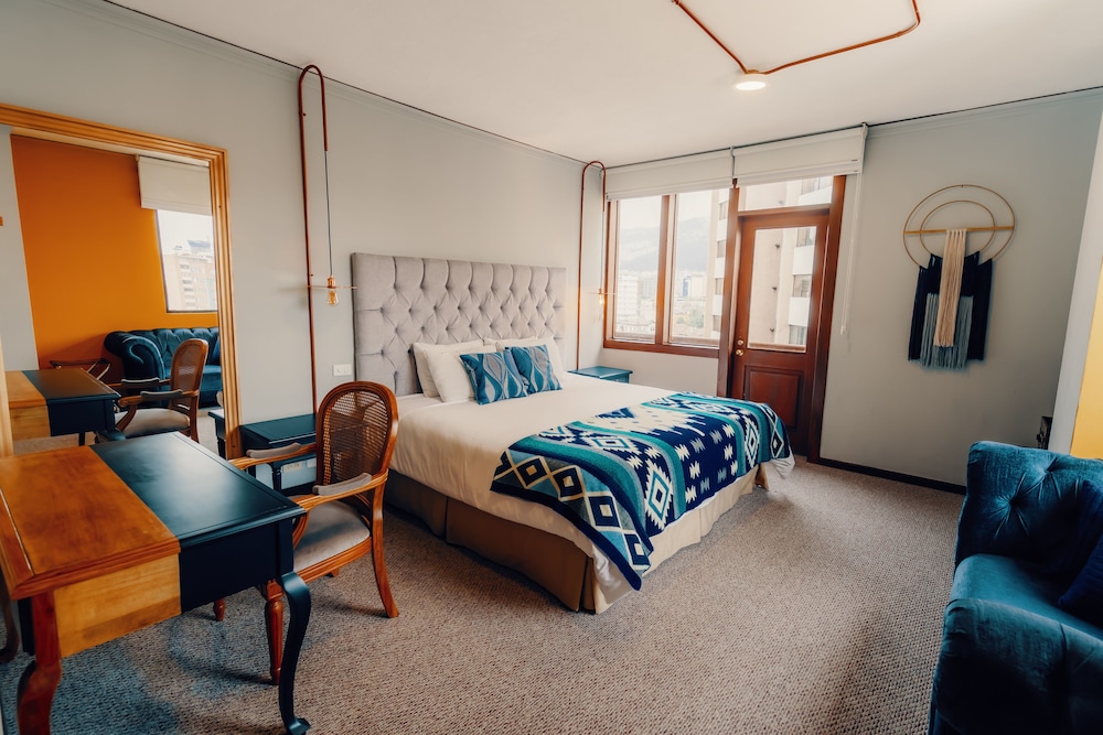 Hotel Socialtel Quito - Image 1