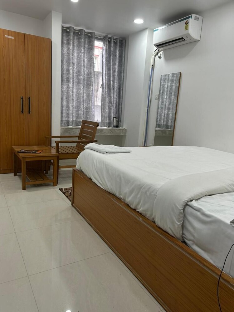 Hotel Pranjal Inn