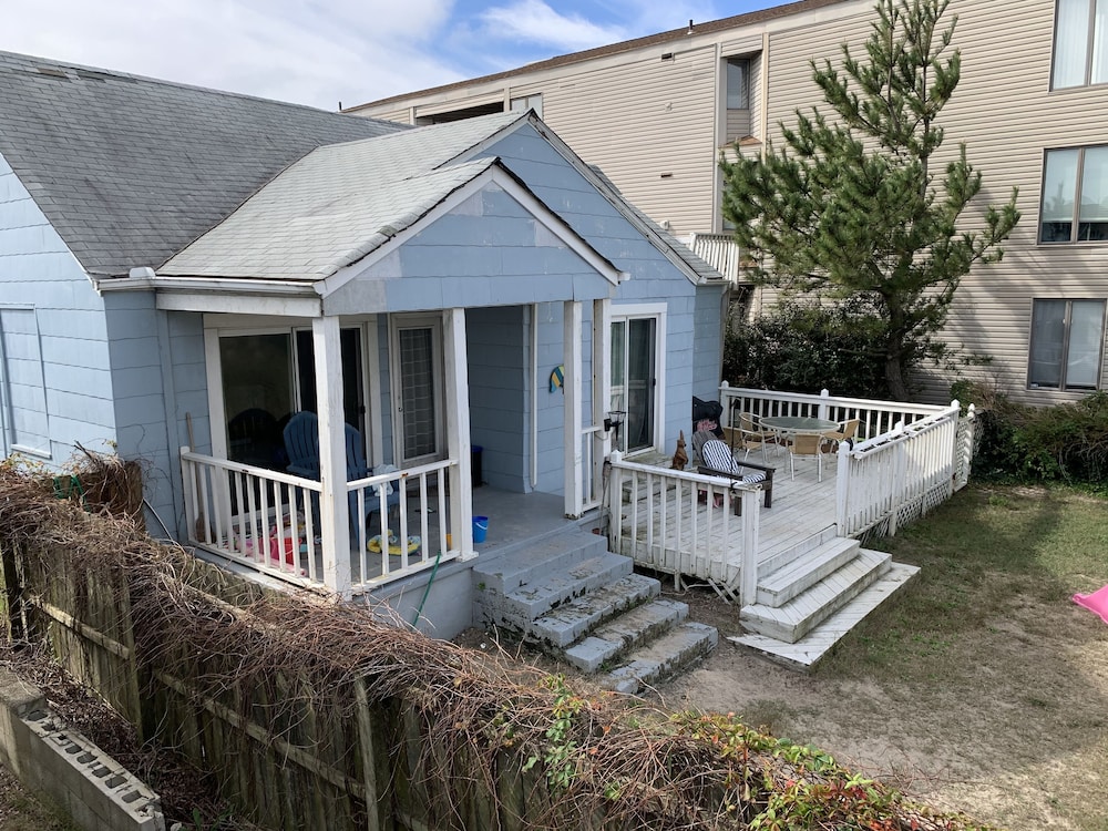 Beach Front On The Bay 3 Bedroom Bungalow