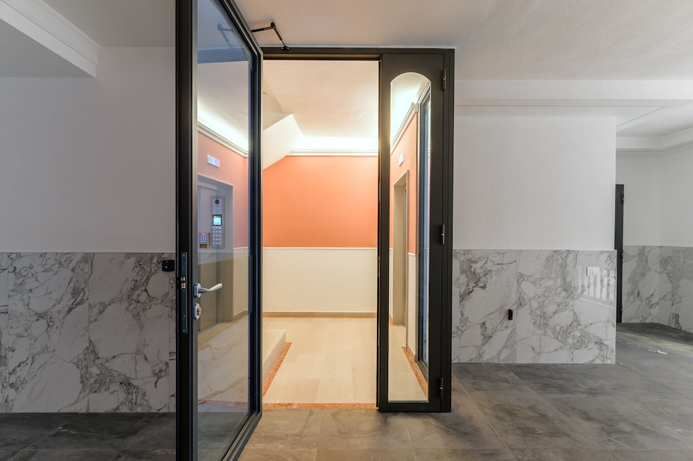 Palazzo Murat - One-bedroom Apartment With Terrace by Wonderful Italy
