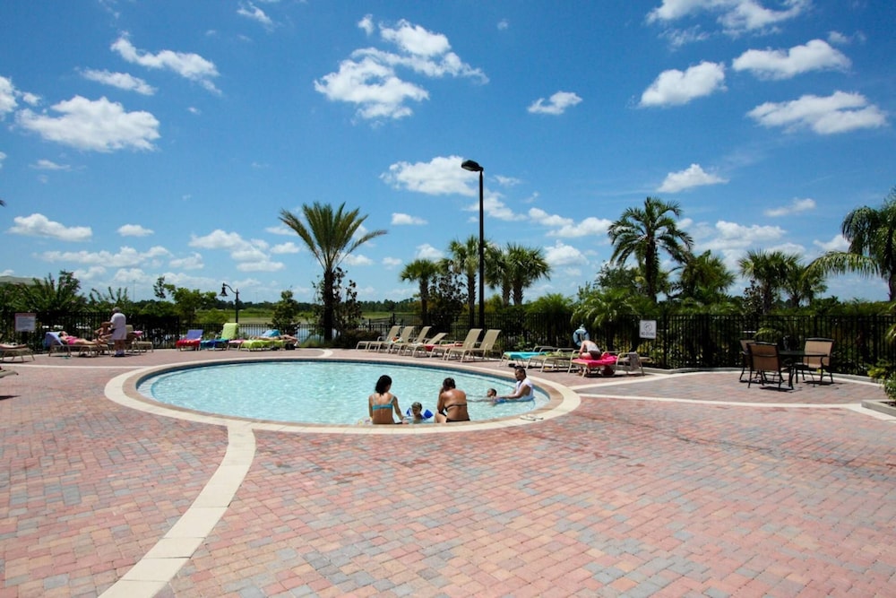 4013 110 Vista Cay